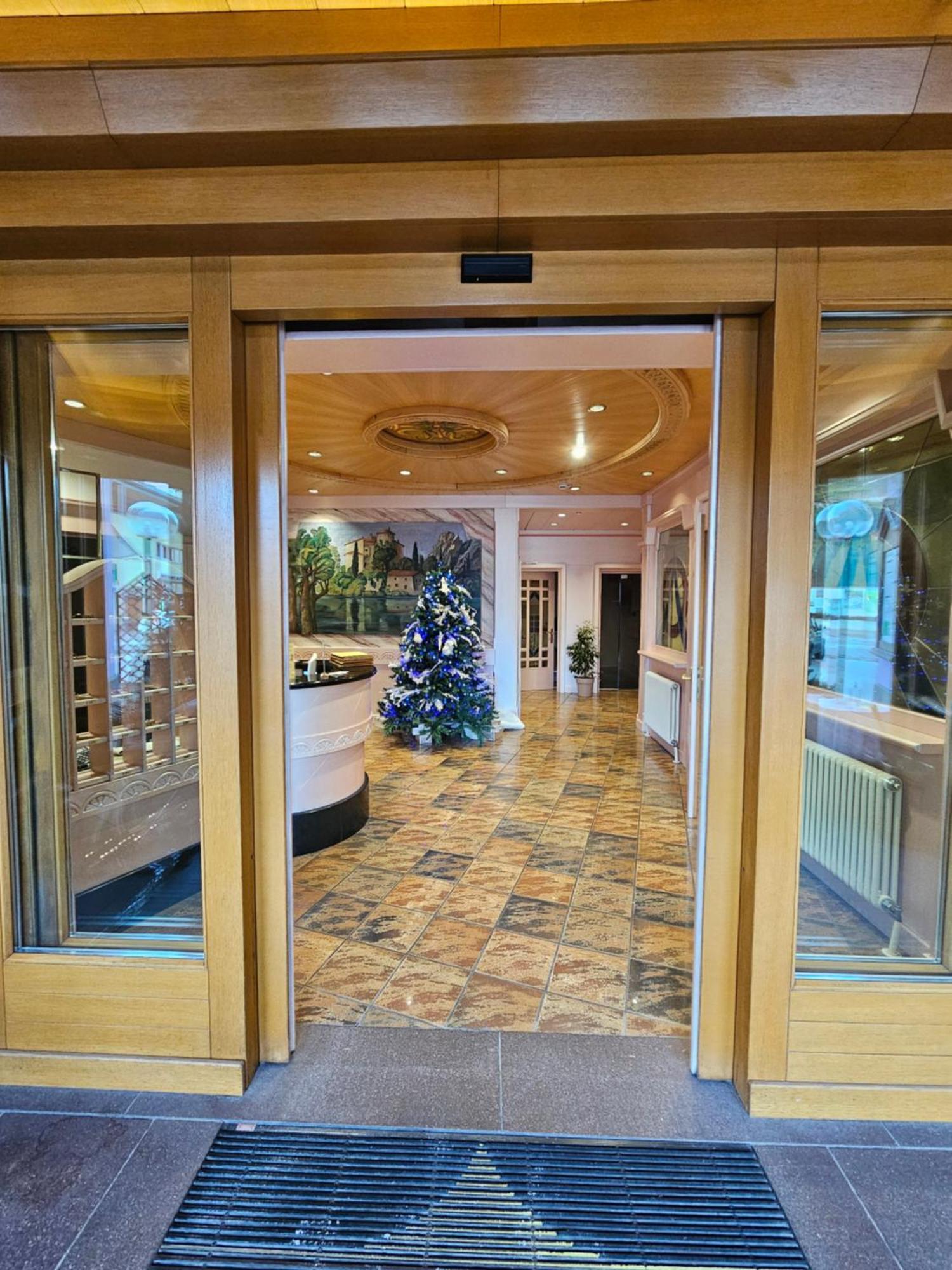 Hotel Ideal Sarche di Calavino Bagian luar foto